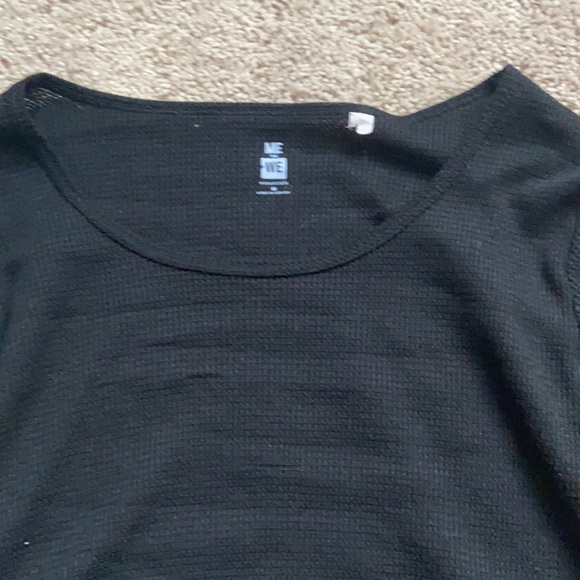 crop top - Picture 3 of 3